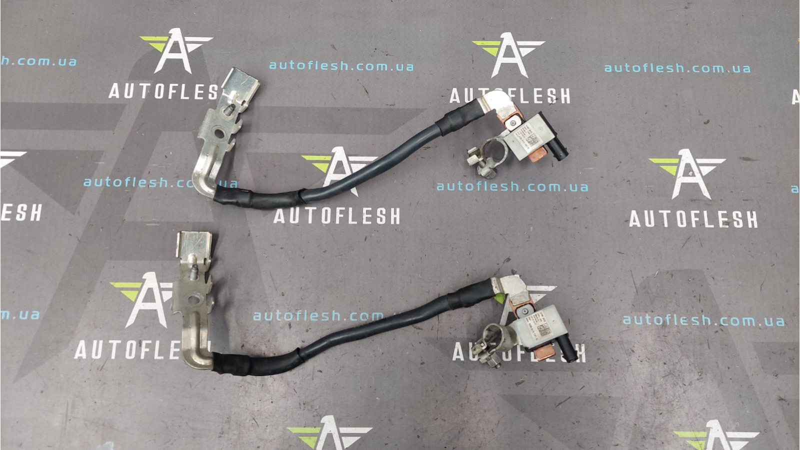 Клемма аккумулятора минусовая 5Q0915181K, 5Q0915181G Audi Seat Skoda Volkswagen бу